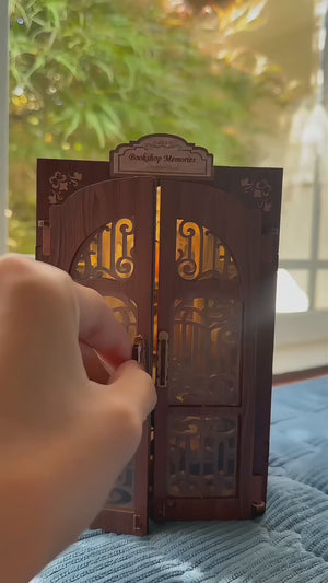 Bookshop Memories DIY Book Nook Kit – SD01